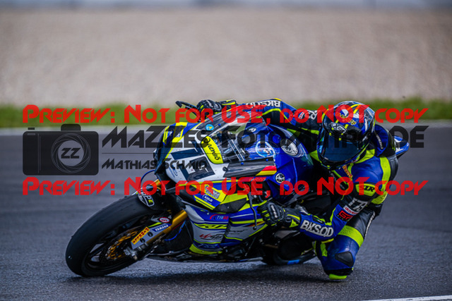 MaZZes_FotoMatrix_220506_90513 | Fotograf Mathias Schmid
Sportfotograf,
Eventfotograf,
Hochzeitsfotograf,
Portraitfotograf