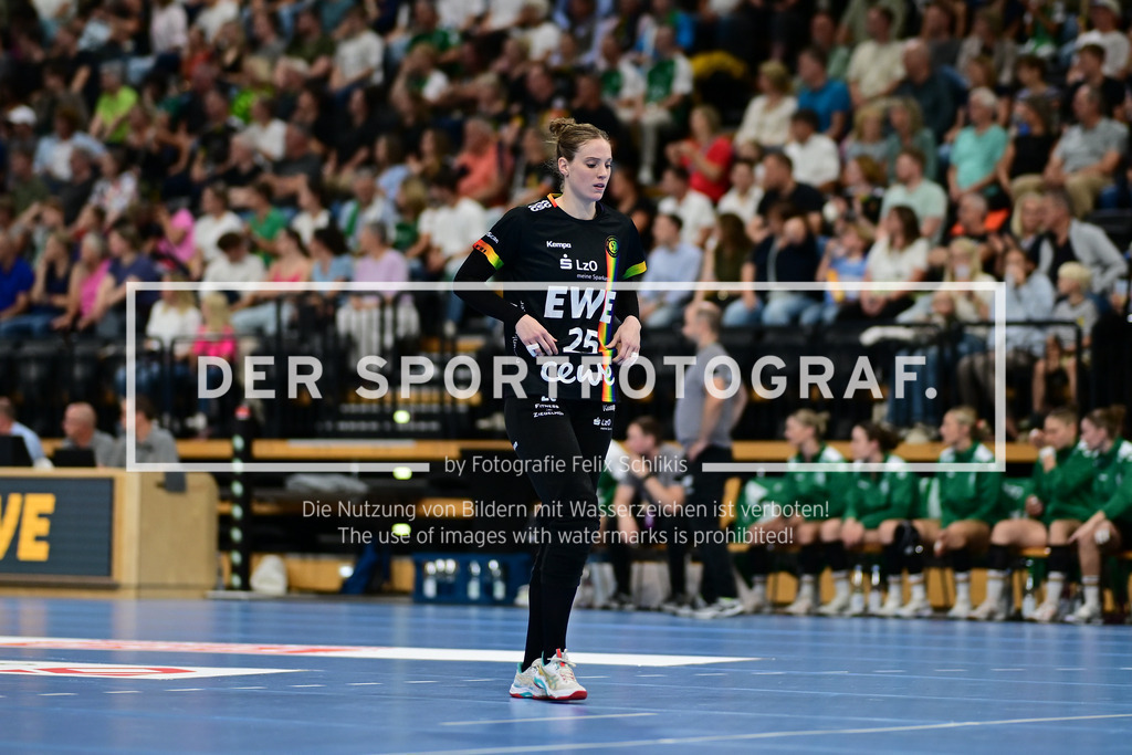 Handball I Frauen I Saison 2025-2026 I 1. HBF I 1. Spieltag I VfL Oldenburg - BSV Sachsen Zwickau I 07066 | Der Sportfotograf. - Realisiert mit Pictrs.com