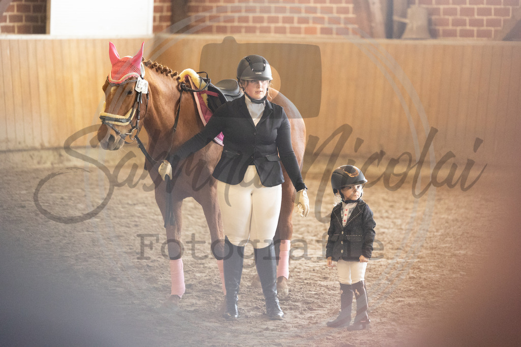 994A9560 | sabrinanicolaifotografie - Realisiert mit Pictrs.com