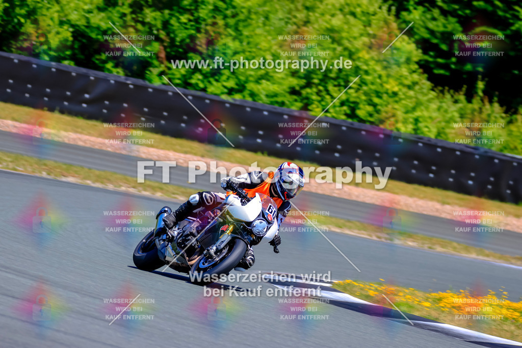 _TCM6425 | Hier findet Ihr Bilder von Touristenfahrten auf der Nürburgring Nordschleife oder von anderen Veranstaltungen die ich besucht habe. Viel Spass beim Durch Schauen 