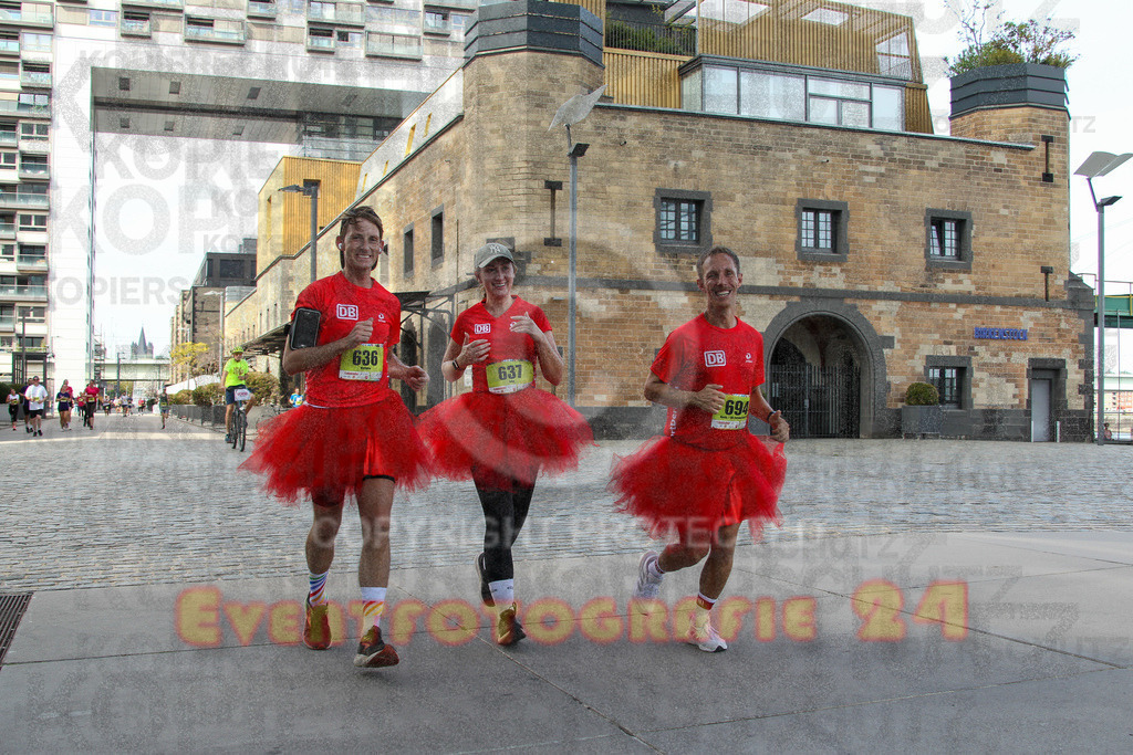 250920_1503_EV4_7999 | Sportfotografie im Rhein-Sieg Kreis, Köln, Bonn, NRW, Rheinland Pfalz, Hessen, etc. Unser Tätigkeitsfeld umfasst den Laufsport vom Volkslauf über den Marathon, Duathlon, Triathon bis zum Ultralauf wie Kölnpfad Ultra oder Schindertrail.