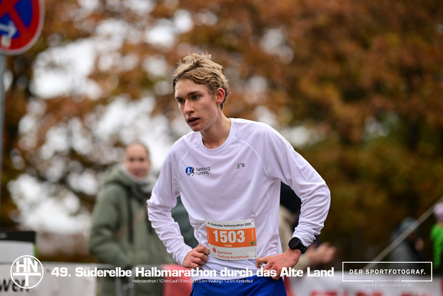 Süderelbe Halbmarathon 2025 I 09.11.2025 I Fotograf_DerSportfotograf.I 00550 | Der Sportfotograf. - Realisiert mit Pictrs.com