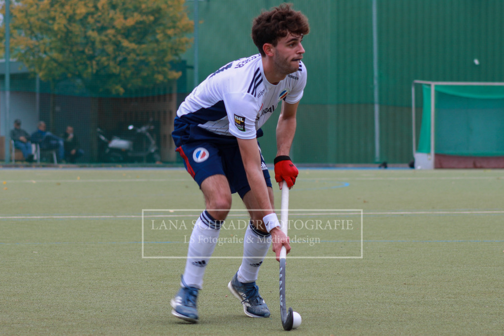 Philipp Löscher , Mannheimer HC - Münchner Sportclub , Saison 2022/2023 | lanaschraderfotografie - Realisiert mit Pictrs.com