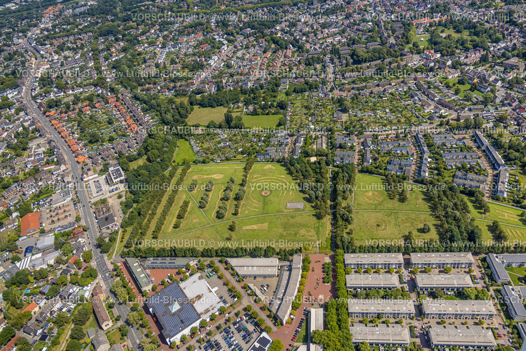 Bottrop250802458 | Luftbild, Prosper-Park, Grünanlage auf dem Gelände der ehemaligen Zeche Prosper III, Wohngebiet, Nord-Ost, Bottrop, Ruhrgebiet, Nordrhein-Westfalen, Deutschland