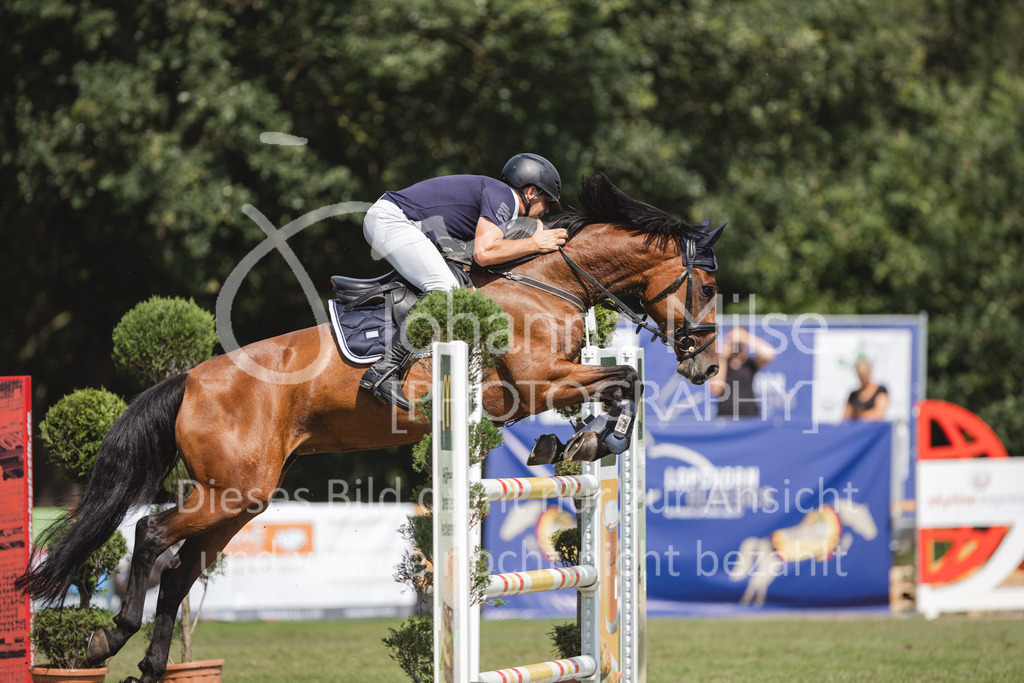 230715_LC_M1-Spr-612 | Deine schönsten Turniermomente als professionelle Fotos! Entdecke hochwertige Pferdesport-Fotografie im Online-Shop. Jetzt Fotos finden & bestellen!