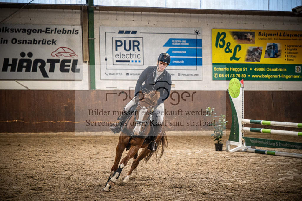 Hallenreittunier Voxtrup 2023 | Entdecke hochwertige Reitturnierfotos von Foto Oger. Professionell, emotional und authentisch – jetzt Lieblingsmomente im Shop bestellen.Deutschlandweite Turnierfotografie. - Realisiert mit Pictrs.com