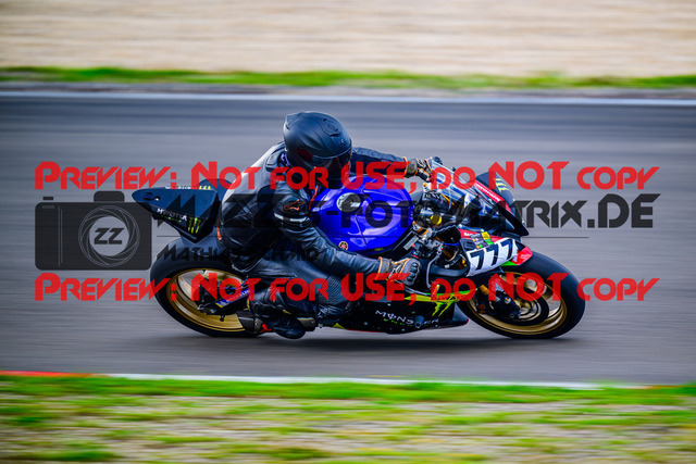 MaZZes_FotoMatrix_240911_6007705_7392 | GRUEN