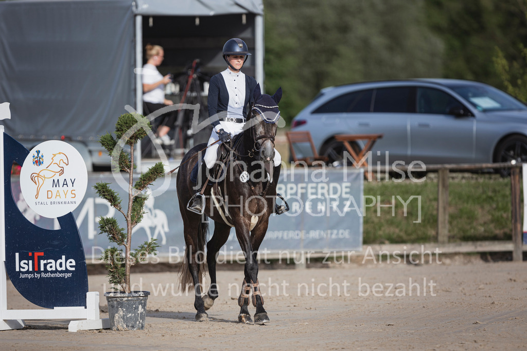 240629_LüPfSpTa_Stil-A-502 | Deine schönsten Turniermomente als professionelle Fotos! Entdecke hochwertige Pferdesport-Fotografie im Online-Shop. Jetzt Fotos finden & bestellen!