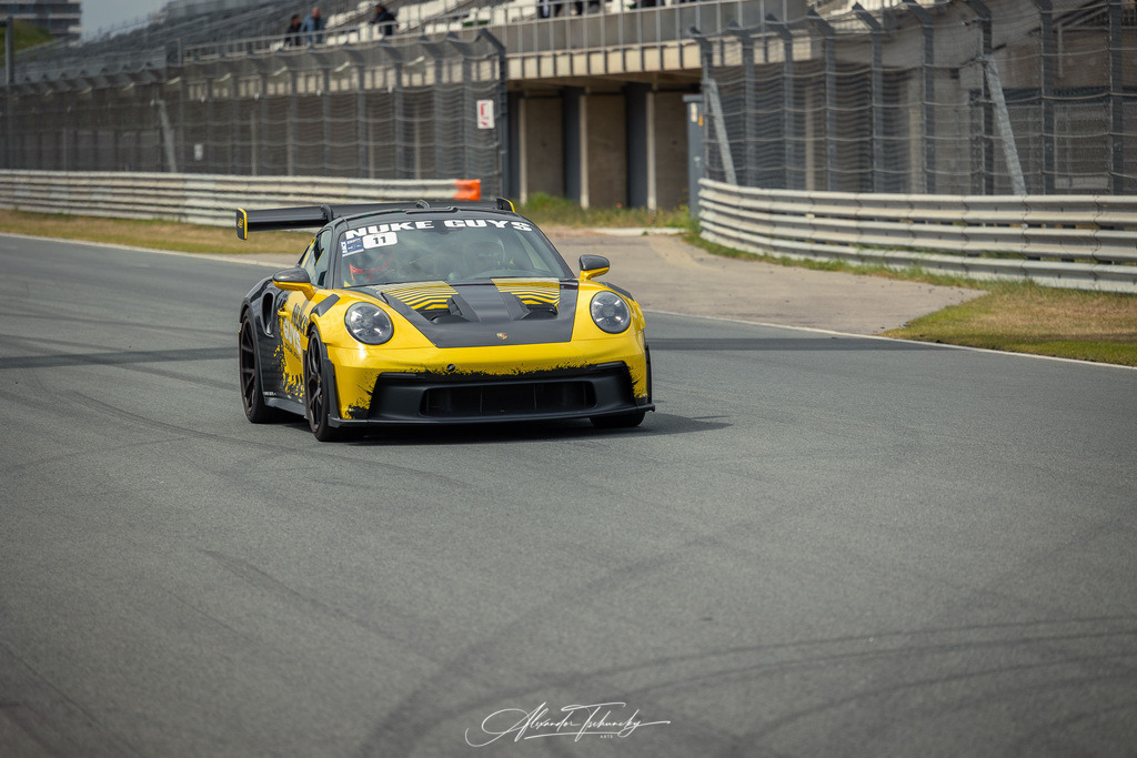 R6PZ0148 _Alexander Tschuncky | Entdecken Sie die faszinierende Welt von Alexander Tschuncky Arts: Kreative Fotografie, atemberaubende Automobilkunst und hochwertiger Bilderdruck. Lassen Sie sich inspirieren! - Realisiert mit Pictrs.com