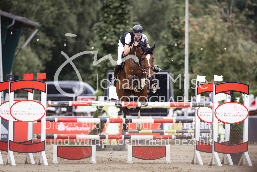 230824_Delbrueck_AmateurM2-220 | Deine schönsten Turniermomente als professionelle Fotos! Entdecke hochwertige Pferdesport-Fotografie im Online-Shop. Jetzt Fotos finden & bestellen!