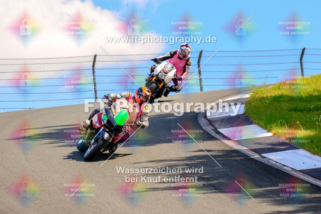 _TCM4350 | Hier findet Ihr Bilder von Touristenfahrten auf der Nürburgring Nordschleife oder von anderen Veranstaltungen die ich besucht habe. Viel Spass beim Durch Schauen 