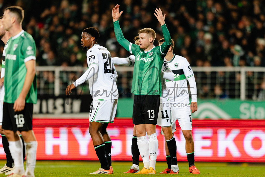 2. Bundesliga, Saison 2025/26, 15. Spieltag: SC Preußen Münster - Hannover 96 | Münster, 05.12.2025: 2. Bundesliga, 15. Spieltag, SC Preußen Münster gegen Hannover 96 im LVM-Preußenstadion in Münster. Foto: sportfotografie.ms | Markus Paletta - Realisiert mit Pictrs.com