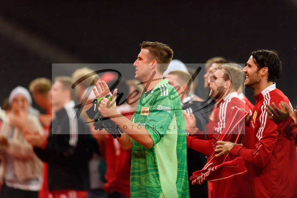 FCUKUO20210826_055 | Fussball, Herren: . Spieler vom 1. FC Union Berlin jubeln beim Spiel der UEFA Conference League zwischen 1. FC Union Berlin und Kuopion PS im Olympiastadion am 26.08.2021 in Berlin, Deutschland. - Realisiert mit Pictrs.com