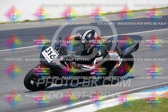 2022_05_09_PBK_23049 | Sportfotografie; SlowMotion; Video; Rennstrecke; Hafeneger; RSE; Speer; Trackday; Motorsportarena; Hockenheimring; Brno; Most; Barcelona; Valencia, Benny; Kaetzmer;