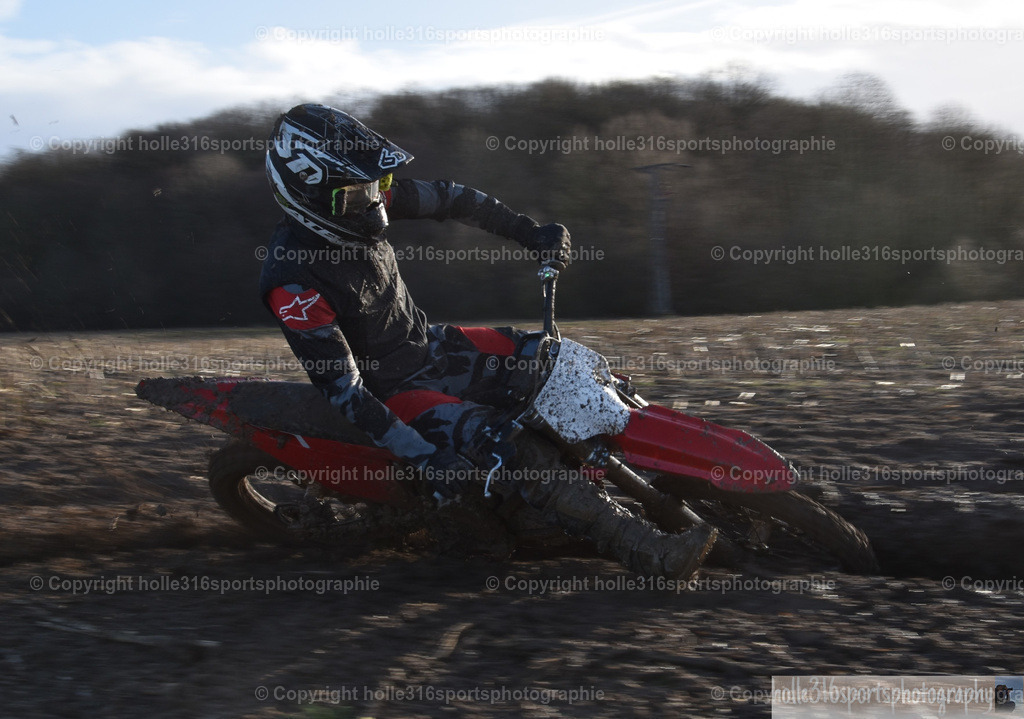 DSC_0079 | Sportfotografie , Motorsport, Motoross, Reitsport, Mointainbike, Enduro,
Landschaft , Outdoor, Eventfotografie, Landschaft, Bilder online bestellen - Realisiert mit Pictrs.com