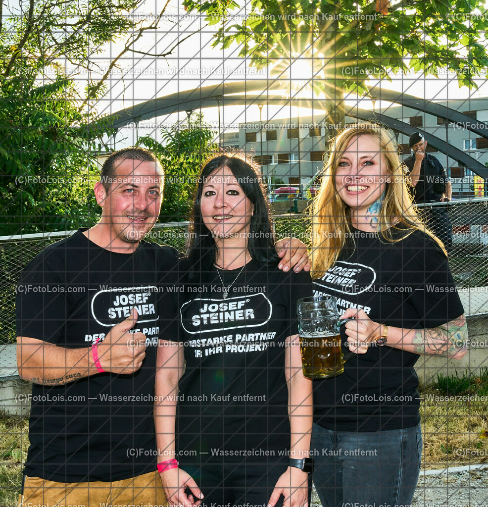 ALP5082_VOLKSFEST_Bieranstich_Josef Steiner-Teammitglieder | (C)FotoLois.com, Alois Spandl, BIERANSTICH im Festzelt beim WIESELBURGER VOLKSFEST mit den TSCHECHEN als Vorband und dem Auftritt von Die HIGHLIGHTS, Mi 28. Juni 2023.