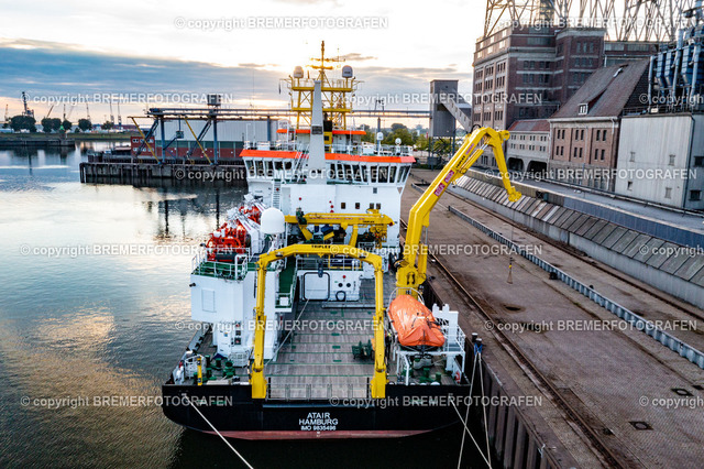 DJI_0981 | 30.09.2022 Drohnenaufnahmen Dt. Schifffahrtstag 2022 Bremen Wendebecken / Weser