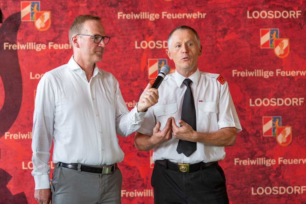 Festakt_024 | Fotodoku des Festaktes im FF-Haus Loosdorf anlässlich der Auszeichnung der Helfer und Hilfsorganisationen  der Hochwasserkatastrophe September 2024