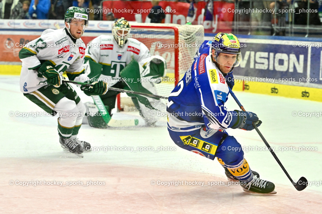 EC IDM WÄRMEPUMPEN VSV vs. FTC-TELEKOM JÉGKORONG | #72 John Hughes EC VSV, #52 Rasmus Bengtsson FTC-Telekom, EC IDM WÄRMEPUMPEN VSV vs. FTC-TELEKOM JÉGKORONG, EC IDM WÄRMEPUMPEN VSV vs. FTC-TELEKOM JÉGKORONG am 19.10.2025 in Villach (Stadthalle Villach), Austria, (Photo by Bernd Stefan)