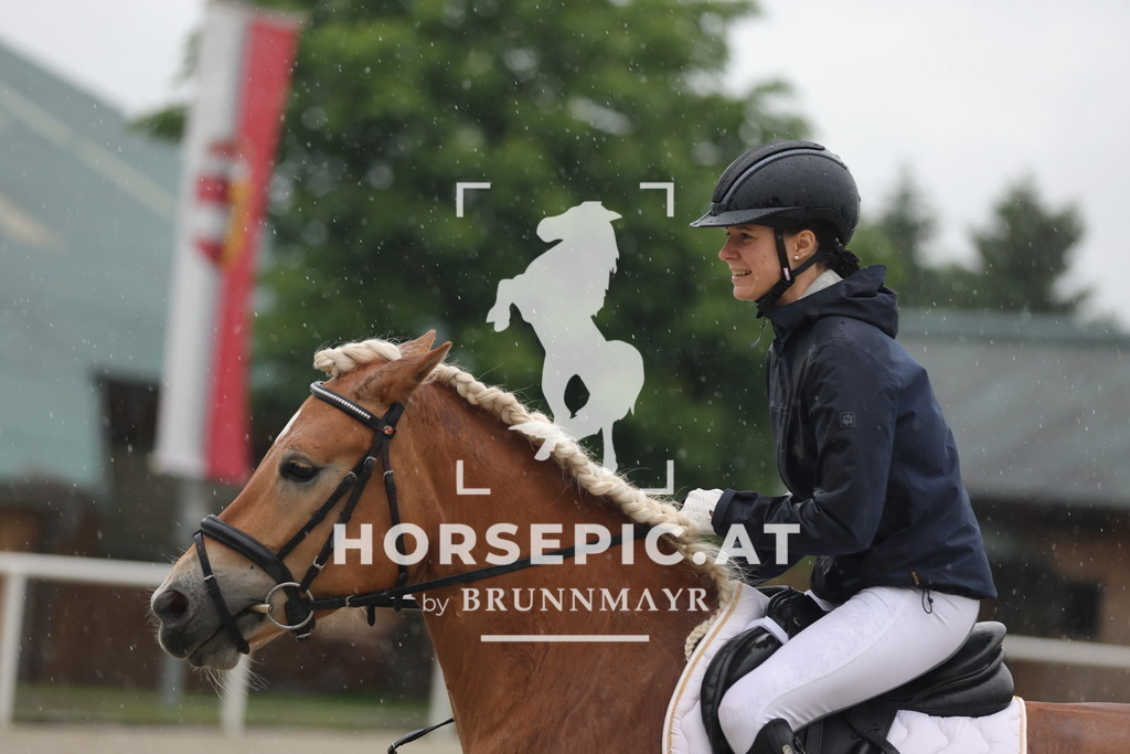 0P6A7628 | Willkommen bei Brunnmayr - Design & Fotografie – Ihrem Spezialisten für Reitturniere und Pferdeveranstaltungen in Oberösterreich, Salzburg und Bayern! Seit über 17 Jahren sind wir leidenschaftlich dabei.