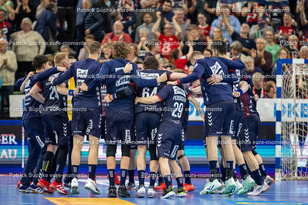Handball I Herren I Daikin HBL I Saison 2024-2025 I 23. Spieltag I SG Flensburg-Handewitt - THW Kiel | Handball: Bundesliga, SG Flensburg-Handewitt - THW Kiel, 23. Spieltag, GP JOULE ArenaSG Flensburg-Handewitt feiert den Sieg gegen den THW Kiel 