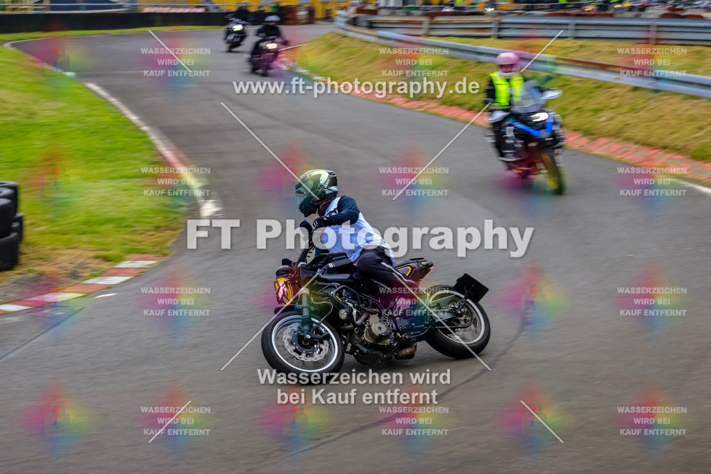 OBK-6008 | Hier findet Ihr Bilder von Touristenfahrten auf der Nürburgring Nordschleife oder von anderen Veranstaltungen die ich besucht habe. Viel Spass beim Durch Schauen 