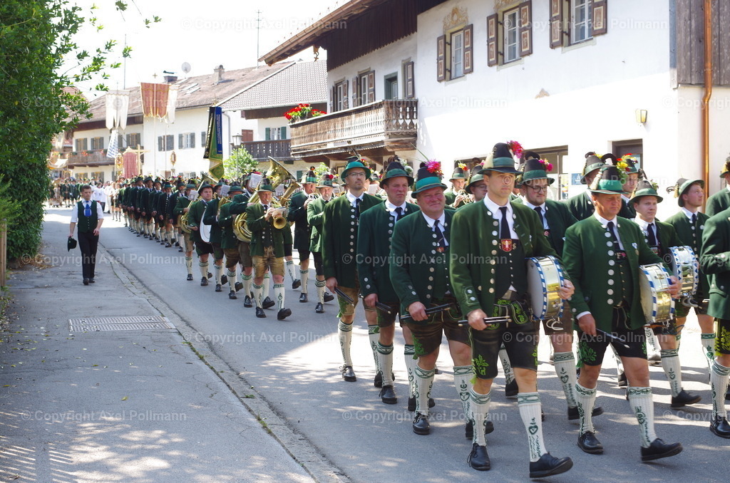 IMGP3722 | fotografiert von Axel PollmannLeonhardi Wallfahrt Benediktbeuern und Murnau, Fronleichnam, Fasching, Landschaft im Loisachtal und Benediktbeuern  - Realisiert mit Pictrs.com