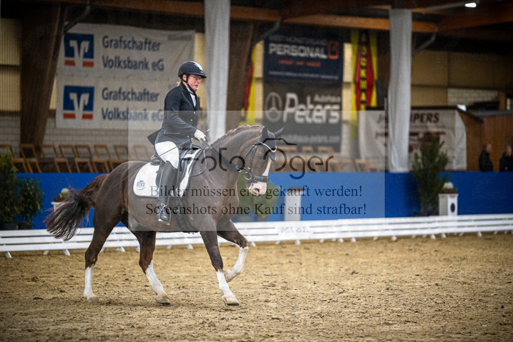 DOS_0619 | Entdecke hochwertige Reitturnierfotos von Foto Oger. Professionell, emotional und authentisch – jetzt Lieblingsmomente im Shop bestellen.Deutschlandweite Turnierfotografie. - Realisiert mit Pictrs.com