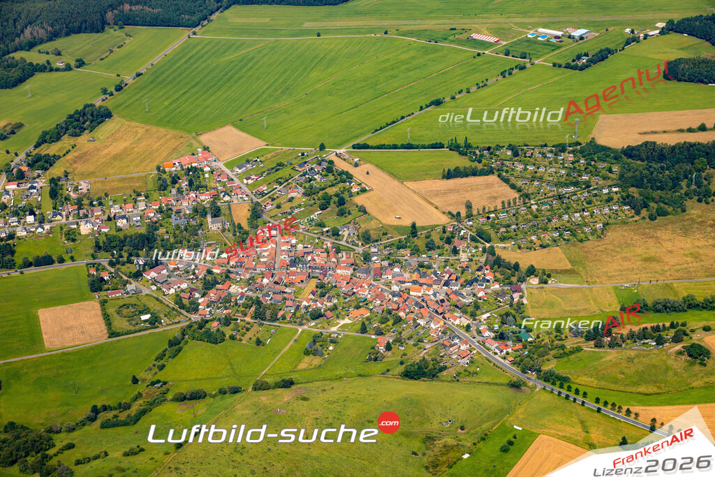 Das Luftbild zeigt : Pennewitz Ilmenau - Die Luftaufnahme wurde 2024 vom UL-Flugzeug aus erstellt ( keine Drohne ) - Hochauflösende Luftaufnahme - Für grossformatige Ausdrucke geeignet. Die Geschenkidee !Mit Lizenz und Bildrechte bestellbar