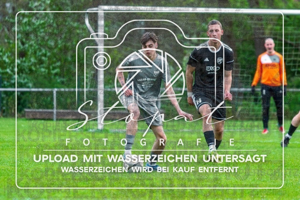 HMFGFS-1005 | Fynn Luca Al-Obaidi (Heidmark 3 #08) beim Herren 3. Kreisklasse HK Spiel zwischen Heidmark III und FG Fulde-Stellichte im Heidmarkstadion, Bad Fallingbostel (Simon Paul Stopat) - Realisiert mit Pictrs.com