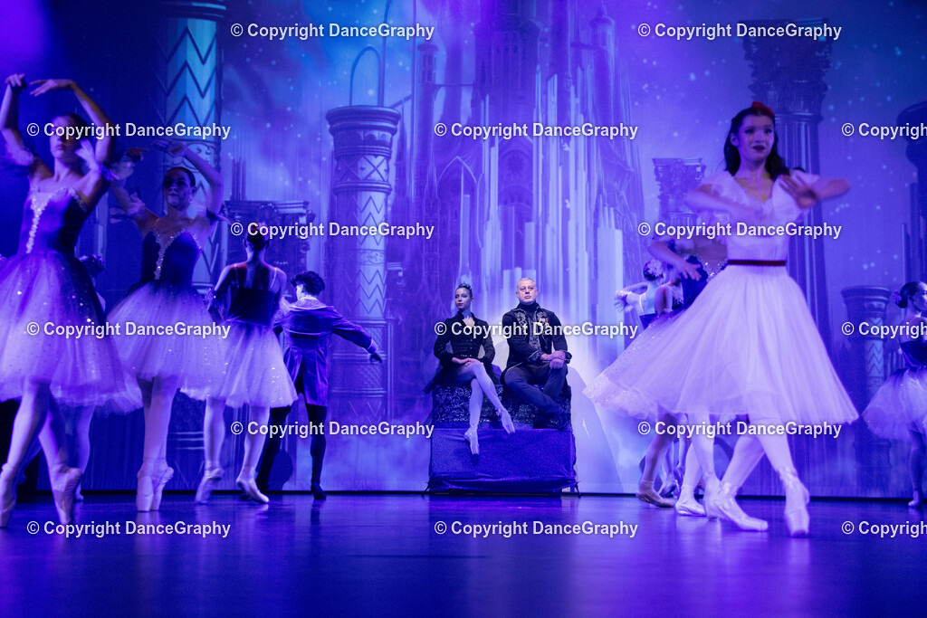 GPHY2590 | DanceGraphy - Realisiert mit Pictrs.com