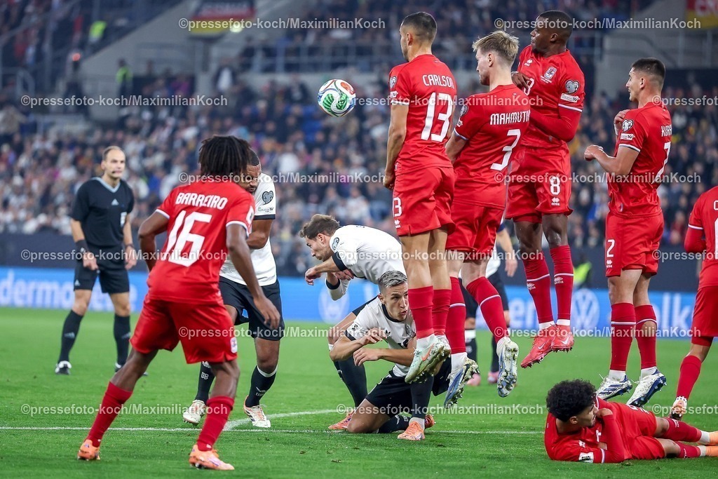 DFB10102501074 | 10.10.2025, Fußball, Länderspiel, Deutschland - Luxemburg, UEFA WM-Qualifikation, 2025/2026, Gruppe A, PreZero Arena in Sinsheim: Die Mauer der Luxemburger lassen den Freistoß unglücklich passieren - David Raum (GER #22) trifft zum 1:0 DFB regulations prohibit any use of photographs as image sequences and or quasi-video.