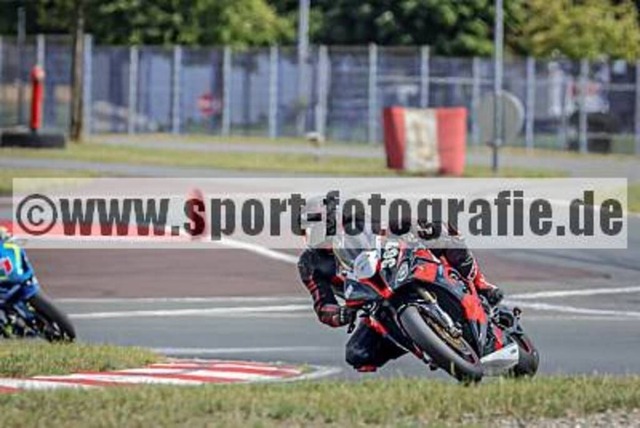 spof3482 | Professionelle Fotos von Sportveranstaltungen, aber auch Hochzeiten und anderen Events. - Realisiert mit Pictrs.com