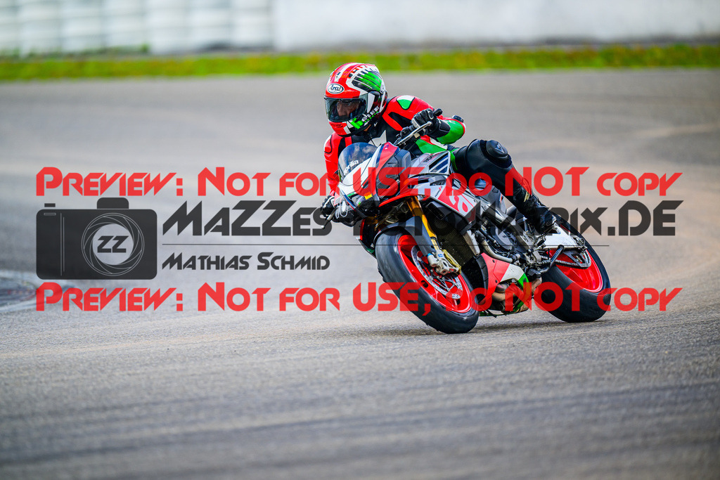 MaZZes_FotoMatrix_240910_6007705_2335 | GELB