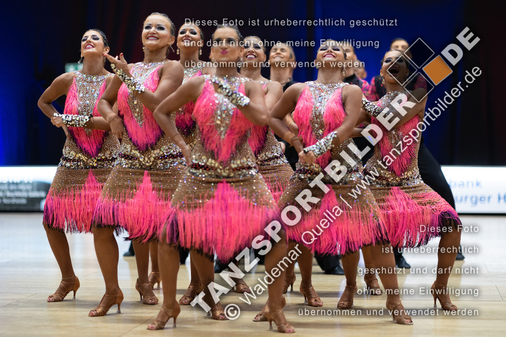 20230114-10511 | Hier finden Sie Tanz Bilder vom Latein und Standard Formationen tanzen. Sportbilder vom Tanzsport. Schöne Fotos und von Weltmeisterschaft, Europameisterschaft, Bundesliga, Regionalliga, Oberliga und Landesliga sowie von GOC Stuttgart, DanceComp, WM Bremen