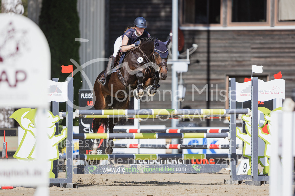 220824_Delbrueck_Stil-M1-229 | Deine schönsten Turniermomente als professionelle Fotos! Entdecke hochwertige Pferdesport-Fotografie im Online-Shop. Jetzt Fotos finden & bestellen!
