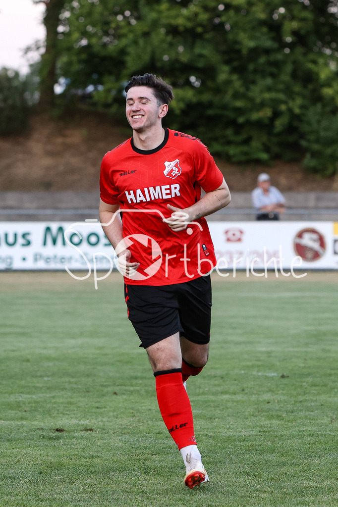 TSV Aindling - VfB Eichstätt | TSV #11 jubel nach entscheidendem Elfmeter