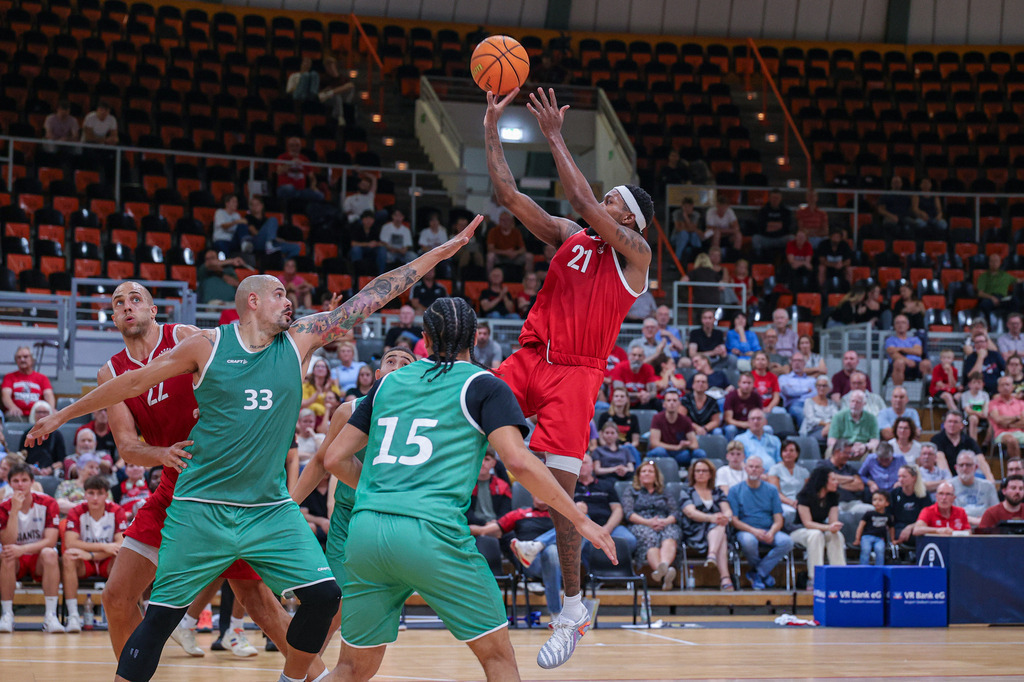 BAYER GIANTS vs VET-CONCEPT Gladiators Trier Test-78 | Fotos von Basketballspielen aus dem Raum NRW fotografiert von Gero Mueller-Laschet und Daniel Schaefer - Realisiert mit Pictrs.com