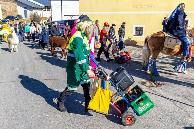 Bärentreiben in Steuerberg | Bildershop von pixelworld.at - Realisiert mit Pictrs.com