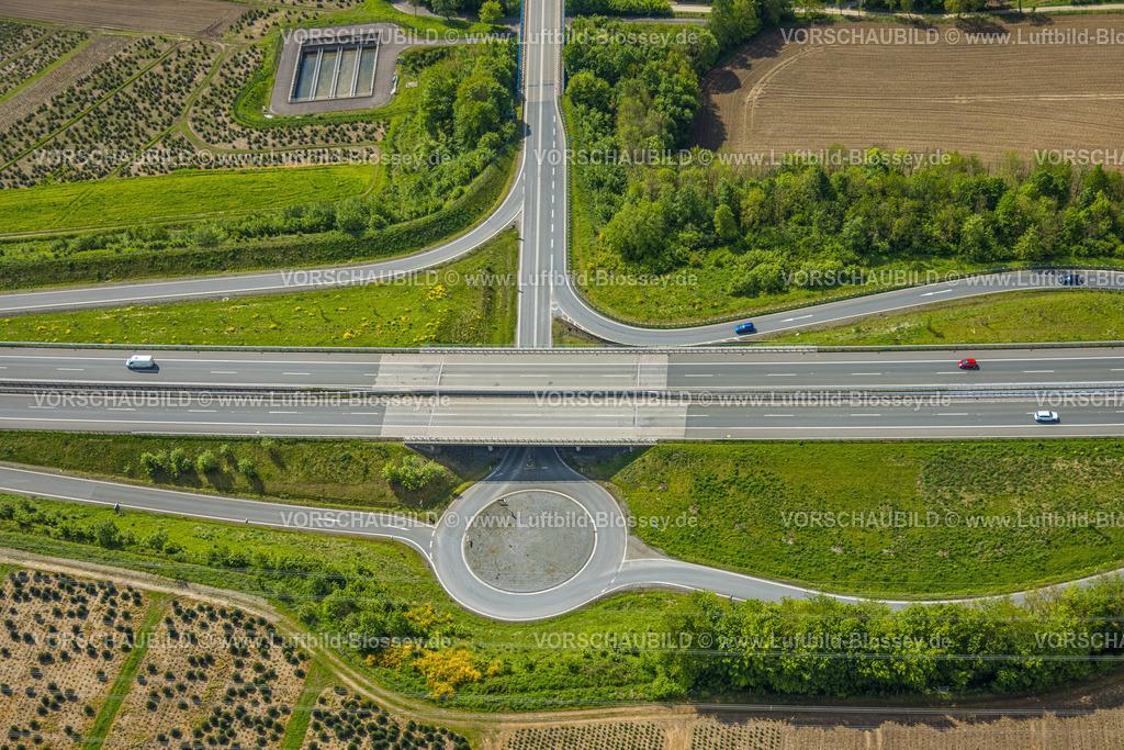 Bestwig240502855 | Luftbild, Autobahn A46 Anschlussstelle Bestwig, Formen und Farben, Velmede, Bestwig, Sauerland, Nordrhein-Westfalen, Deutschland