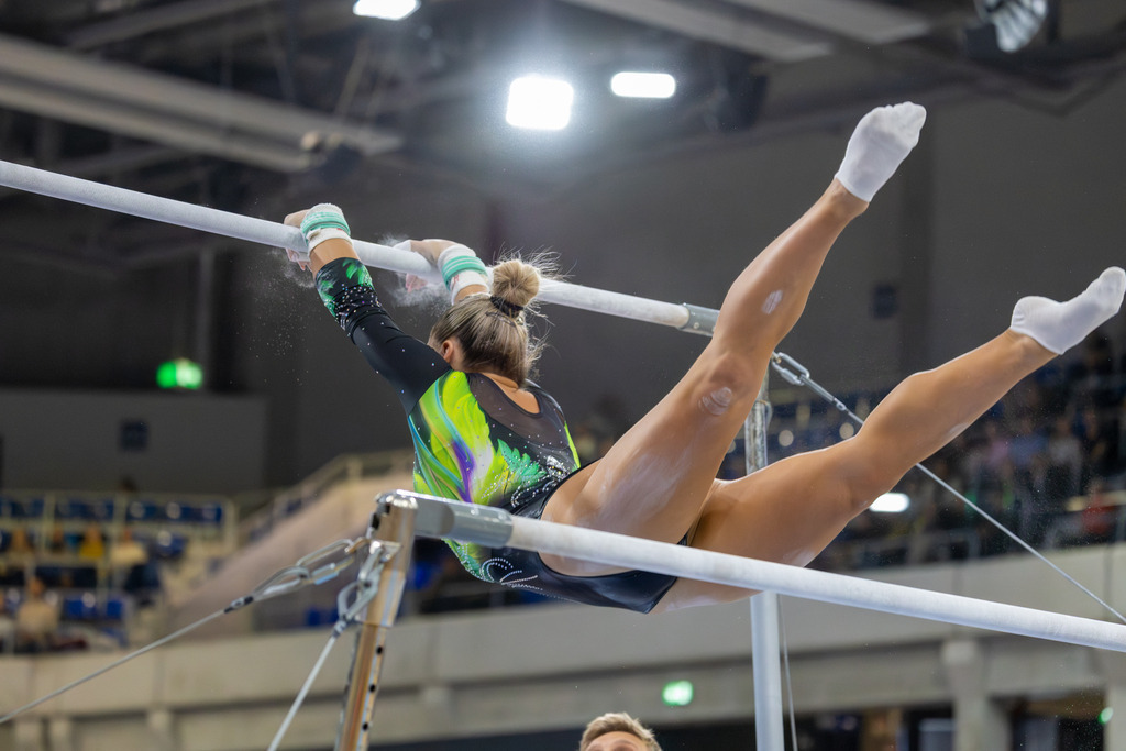 Deutsche Turnliga DTL (Bundesliga) der Frauen, Finale 2025 in Heidelberg | Deutsche Turnliga DTL (Bundesliga) der Frauen, Finale 2025 in Heidelberg***Bild: Samira Raffin (TSV Tittmoning-Chemnitz) am Stufenbarren - Realisiert mit Pictrs.com