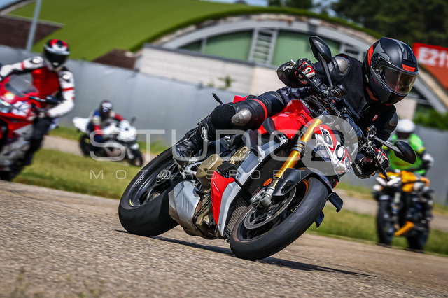 0608-260530DCB-024_608 | Deine Full-Service-Agentur für ✔️Videoproduktionen und ✔️Motorsportfotografie Jetzt Angebot anfragen!