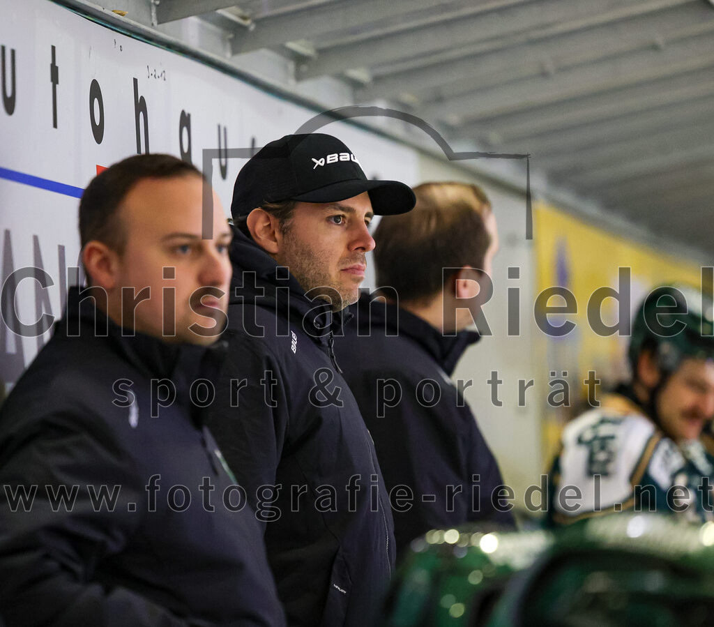 2025-11-16_073_TSV_Erding_gegen_Selber_Woelfe | Erding, Deutschland, 16.11.2025:Eishockey, Oberliga Süd 2025 / 2026, 17. Spieltag, TSV Erding gegen Selber Wölfe, Endergebnis: 3:1Foto: Christian Riedel / fotografie-riedel.net