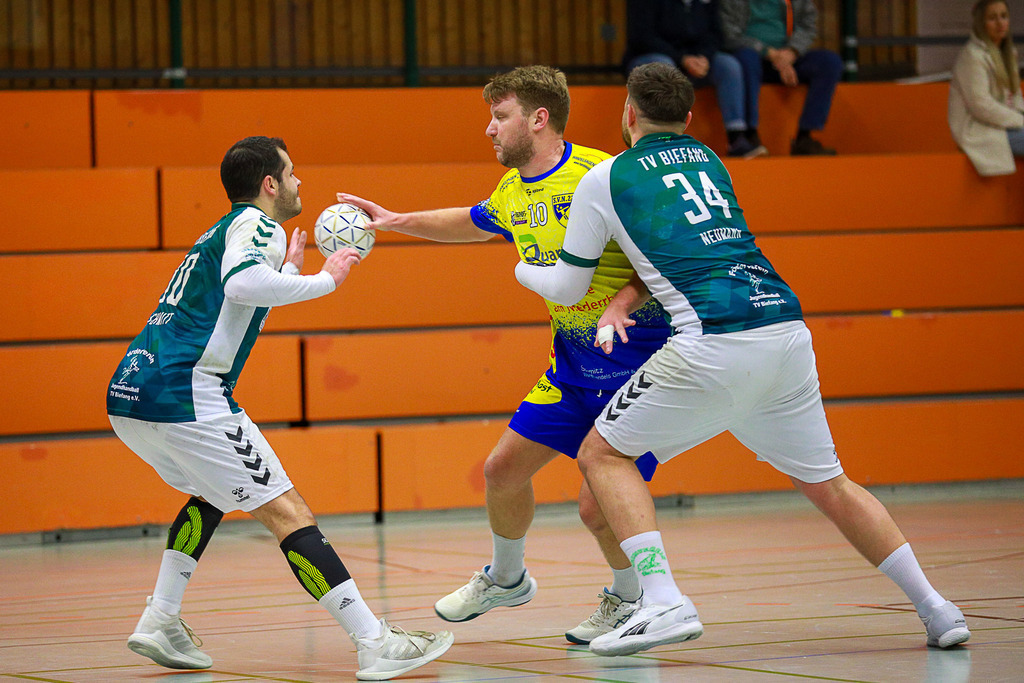 SVN_TvBiefang_161124_022 | Bildergalerie von Sport-Ereignissen aber auch von weiteren spannenden Dingen - nicht nur vom Niederrhein. In Anlehnung an den bekannten Spruch von Hanns Dieter Hüsch heißt das Motto: "Niederrhein ist überall".  - Realisiert mit Pictrs.com