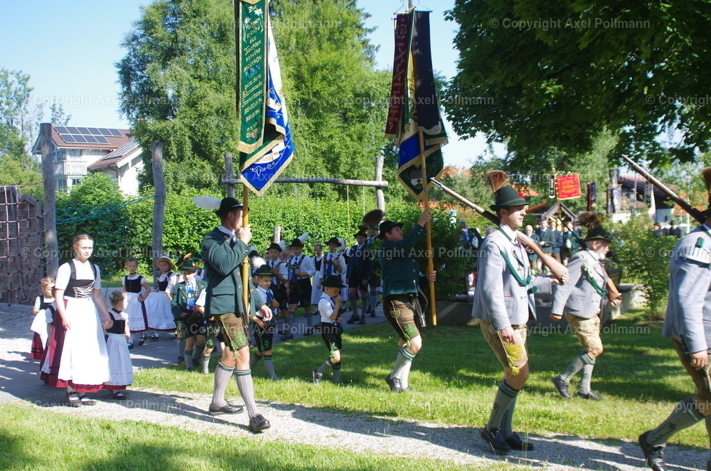 IMGP2846 | fotografiert von Axel PollmannLeonhardi Wallfahrt Benediktbeuern und Murnau, Fronleichnam, Fasching, Landschaft im Loisachtal und Benediktbeuern  - Realisiert mit Pictrs.com