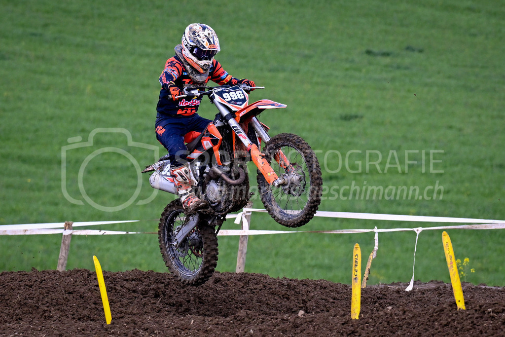 Motocross Schlatt bei Winterthur - 29. April 2023 | #996 Zemp Pascal aus Schuepfheim (CH) auf KTM in der Kategorie MX2 am Motocross Schlatt bei Winterthur, 29. April 2023.
Instagram: @mx_schlatt | @mc_wila | @sam_schweiz
Bild: Sportfotografie Markus Aeschimann | www.markus-aeschimann.ch - Realisiert mit Pictrs.com