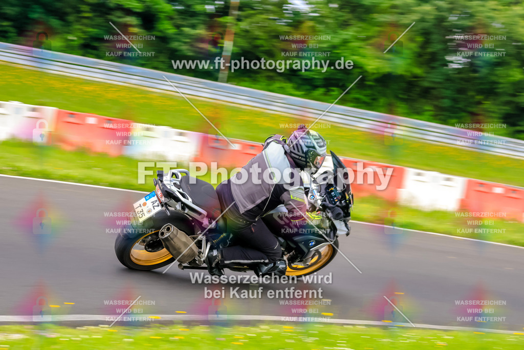 VBK-7059 | Hier findet Ihr Bilder von Touristenfahrten auf der Nürburgring Nordschleife oder von anderen Veranstaltungen die ich besucht habe. Viel Spass beim Durch Schauen 