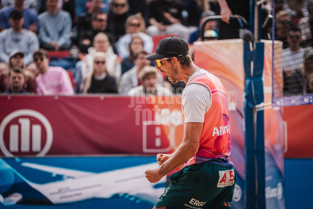 Beachvolleyball | Männer | Allianz German Beach Tour 2025 | Tourstop Düsseldorf | 17.05.2025 | Niklas Held jubelt
