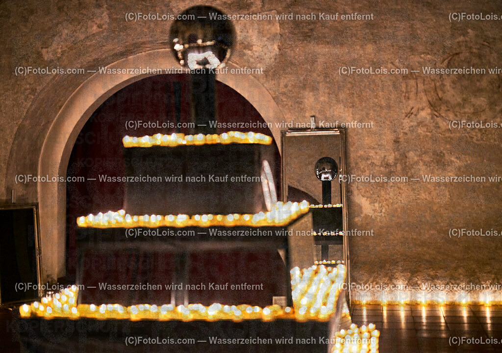 ALS2311_NACHT der tausend LICHTER_Pfarrkirche Wieselburg | (C)FotoLois.com, Alois Spandl, NACHT der 1000 LICHTER in der Pfarrkirche Wieselburg, Di 31. Okt. 2023.