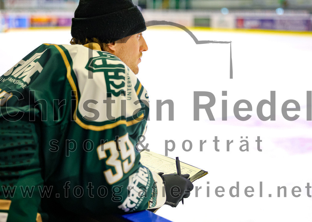 2026-01-06_059_TSV_Erding_gegen_EV_Lindau_Islanders | Erding, Deutschland, 06.01.2026:Eishockey, Oberliga Süd 2025 / 2026, 35. Spieltag, TSV Erding gegen EV Lindau Islanders, Endergebnis: 2:5Torwart Leon Meder (Erding Gladiators, #39)Foto: Christian Riedel / fotografie-riedel.net